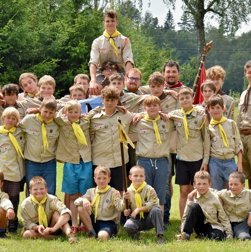 SKAUTI ZA POMOCI MĚSTA A VEŘEJNOSTI STAVÍ NOVOU KLUBOVNU