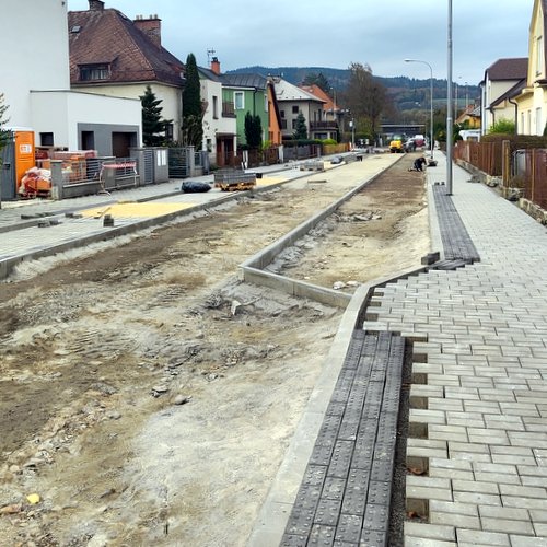 Rekonstrukce Zborovské běží podle plánu