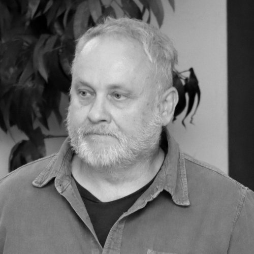 ZEMŘEL SOCHAŘ IGOR KITZBERGER, JEHO VÝSTAVA ZRUŠENA
