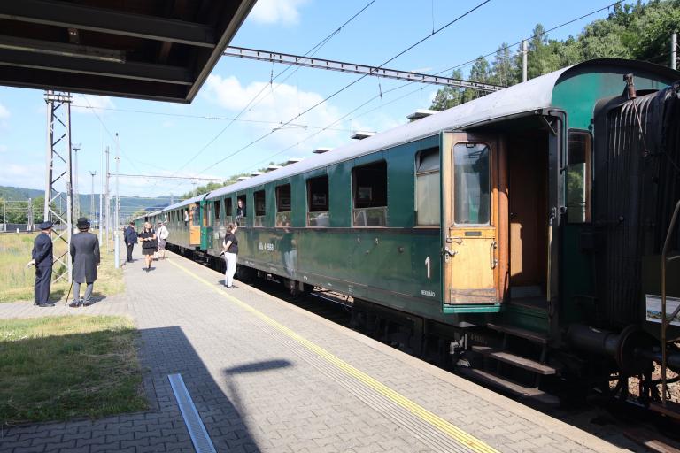 3K0A04281
